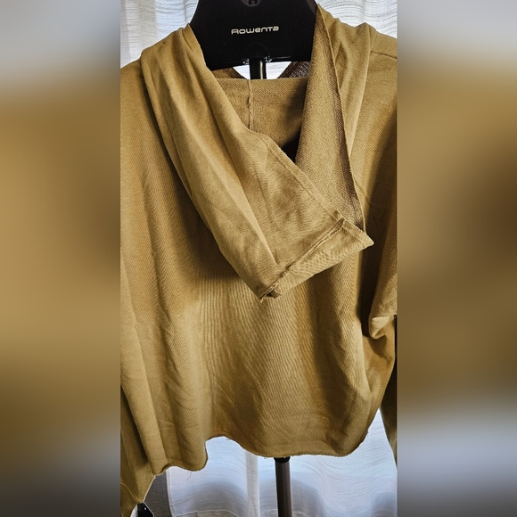 CHAMPION OLIVE 🫒 COLOR WOMEN'S SWEATER. - Picture 5 of 9